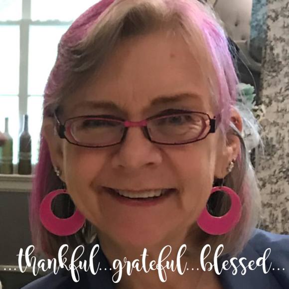 Meet your Posher, Mavis - Picture 1 of 1